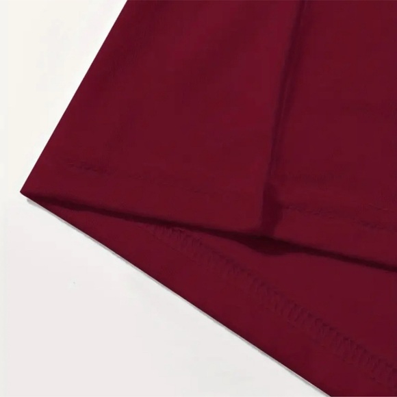 Santa's Favorite Hot Mess - Graphic Tee - Women's - NWT - Picture 3 of 3